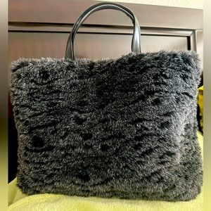 NWOT - Lancôme Faux Fur Large Perfume Tote